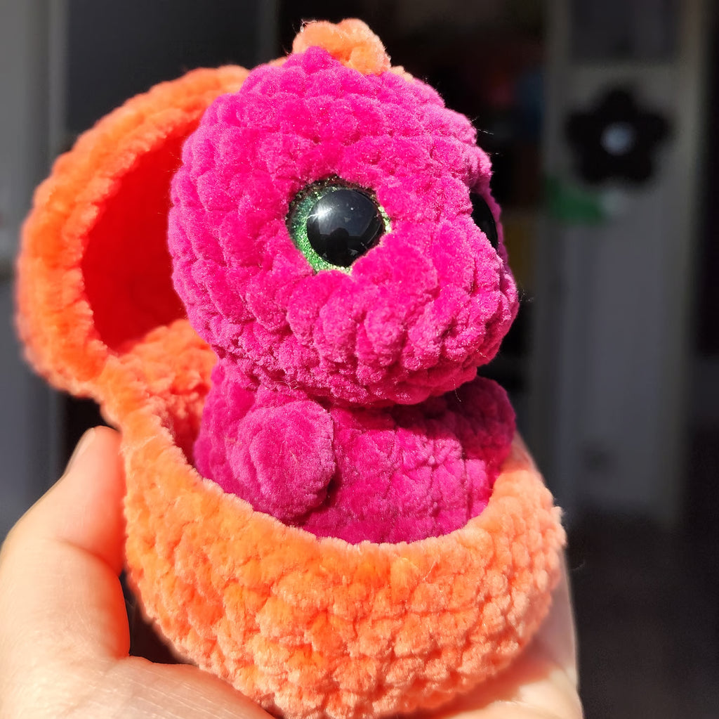 Baby Dino im Ei (Sofortkauf)