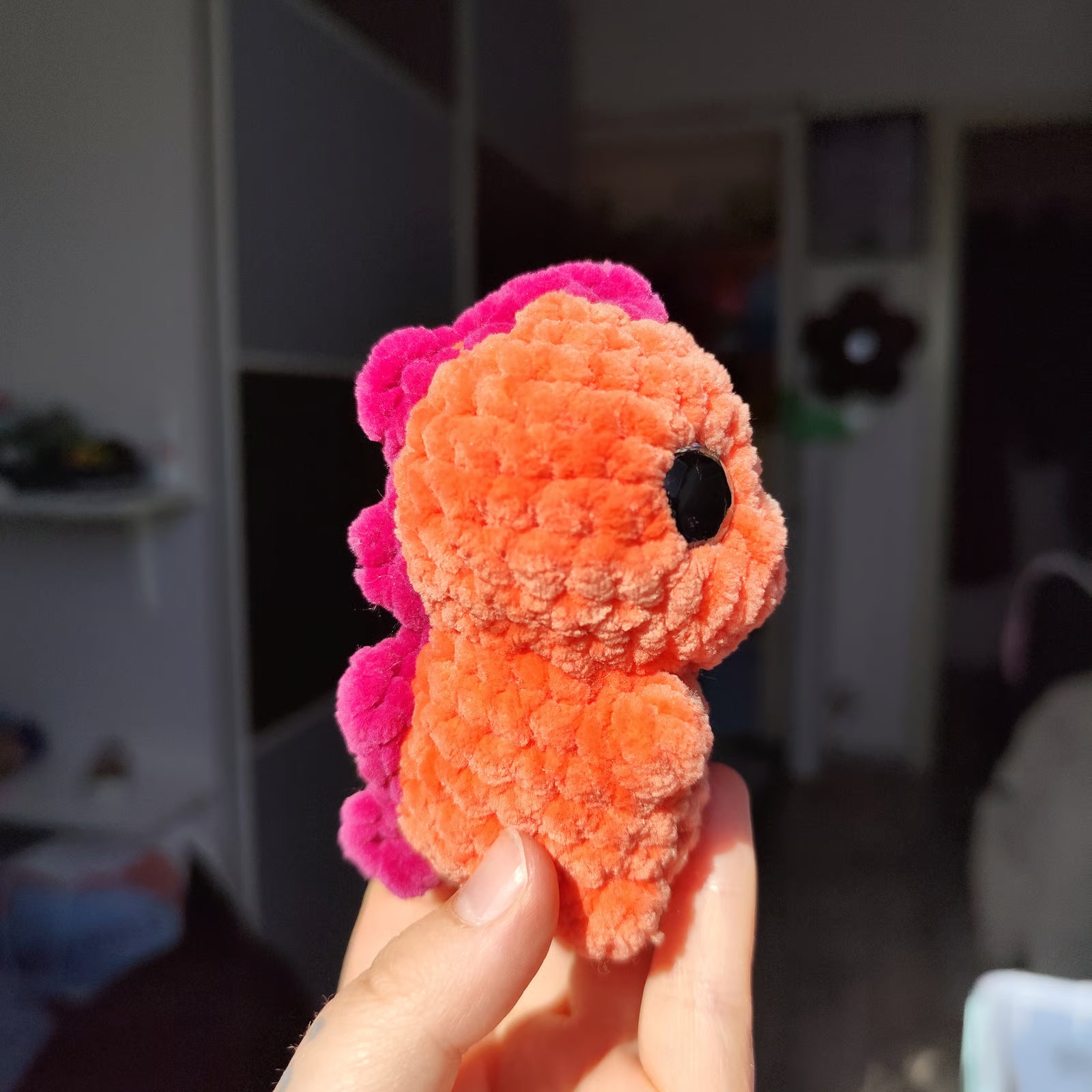 Baby Dino im Ei (Sofortkauf)